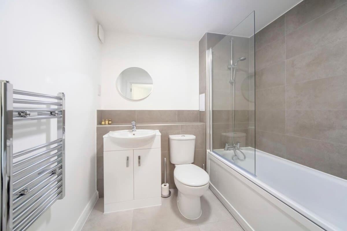 Lovely 1 Bedroom Apartment In Ashford Ashford  Exterior photo